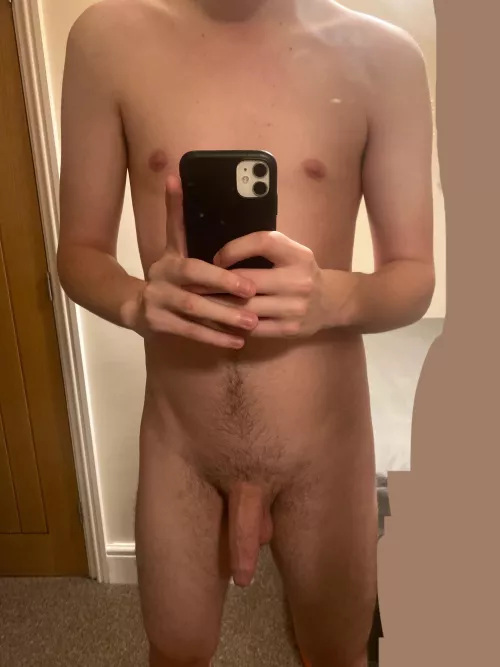 [19, 6’1, 140] Self conscious about body, any thoughts appreciated