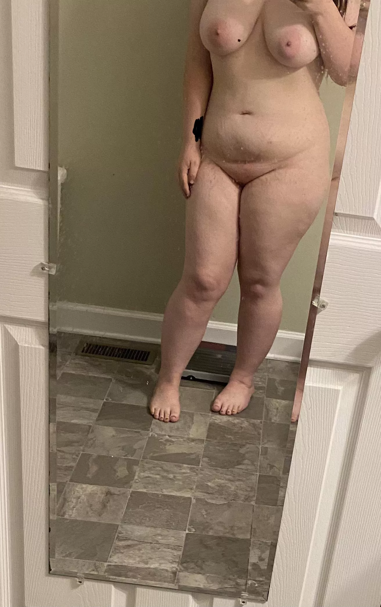 20F, 5’3”, 195 p