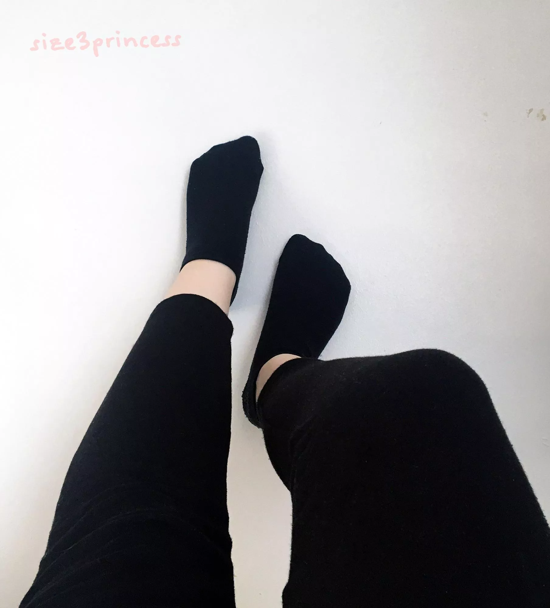 Do I look sexy in black? 😉 ~