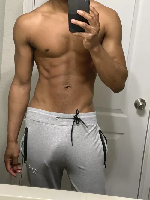 It’s grey sweats season