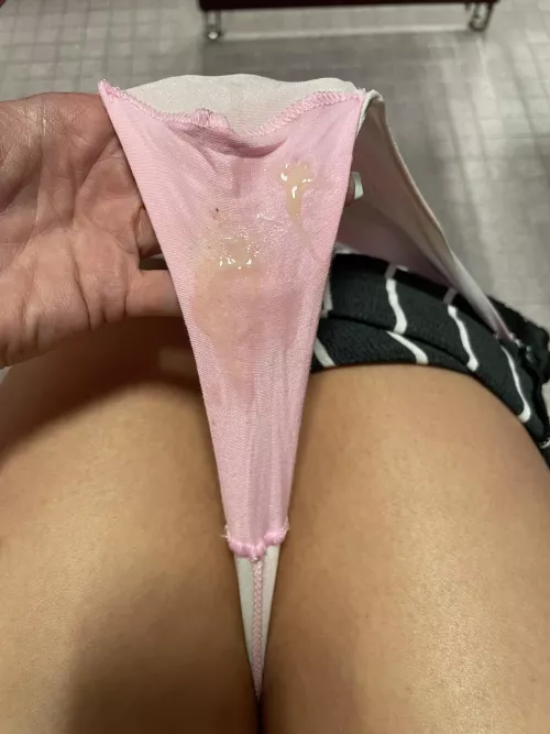 [selling] Who’s the wettest, juiciest and tastiest.. I AM