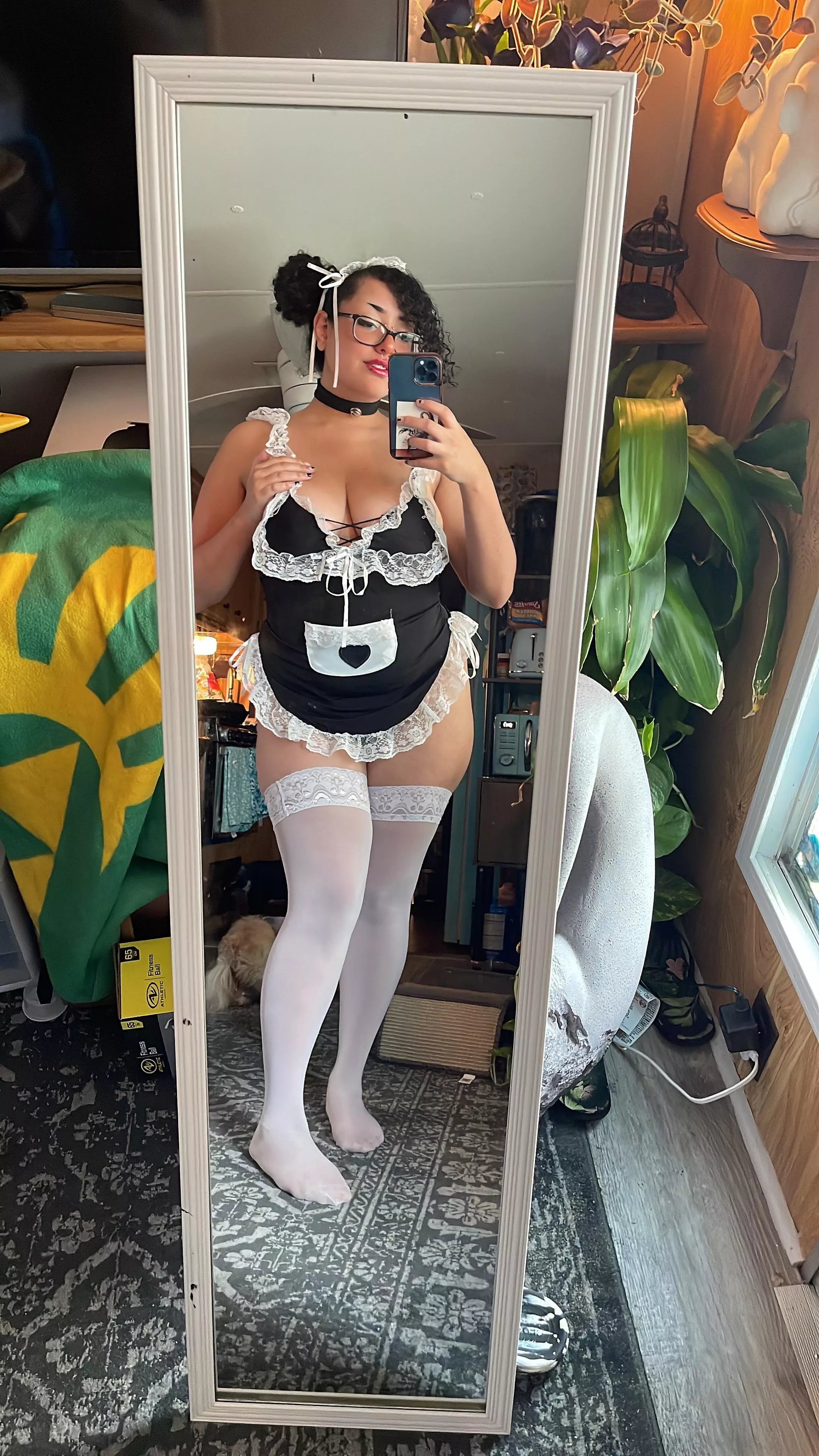 Thick maid 💕