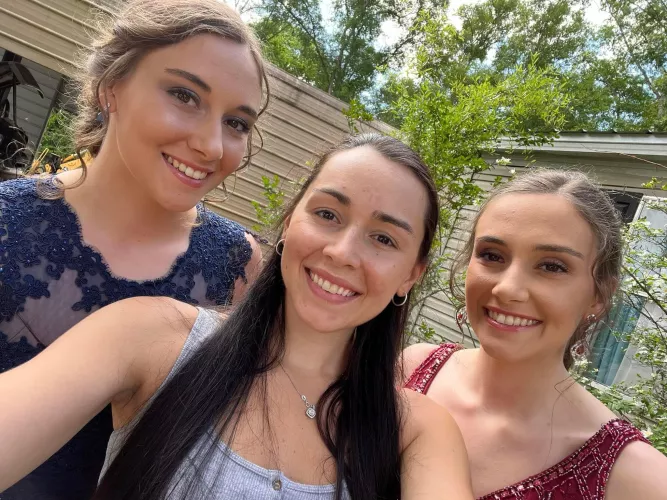 When one girl shows her armpit in the selfie…