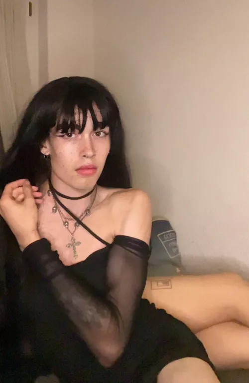 Would u take me on a date in this dress ? 🥺