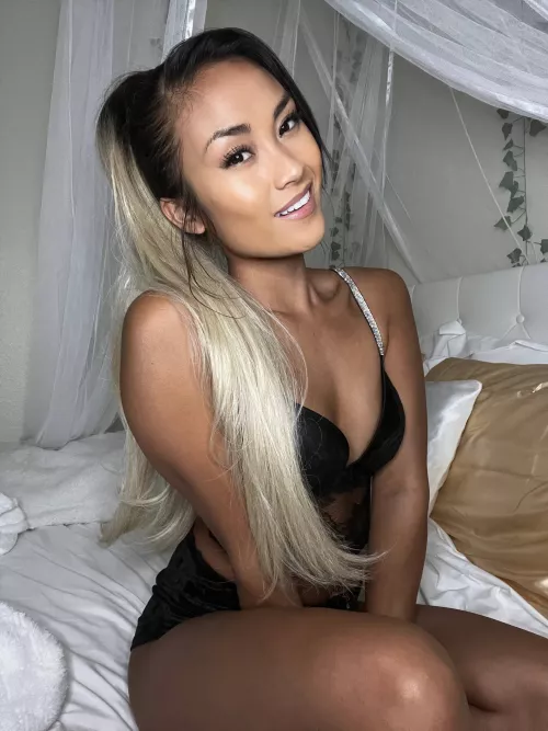 Would you give me my first cream pie? 💦