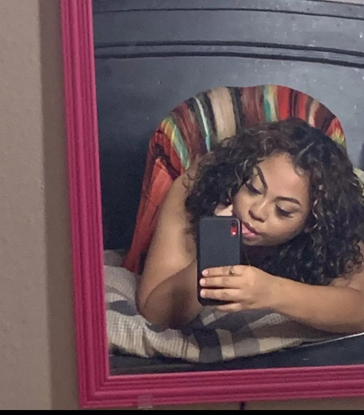 Follow me thick curly head Latina 🥰💙