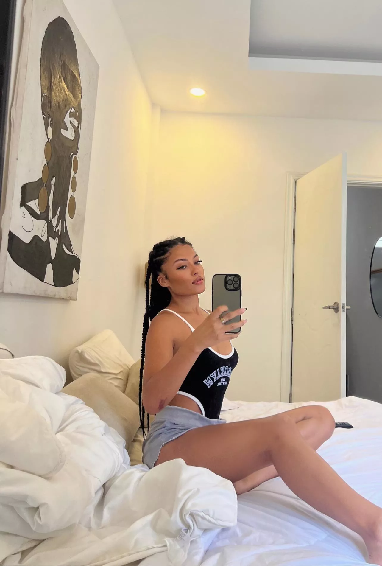 Legs for days