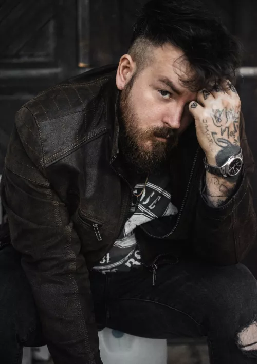 Let's play! Guess how old i am? :)