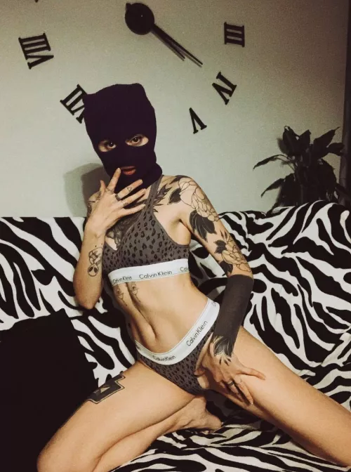 My tummy will look better covered in your cum 😏 [img]