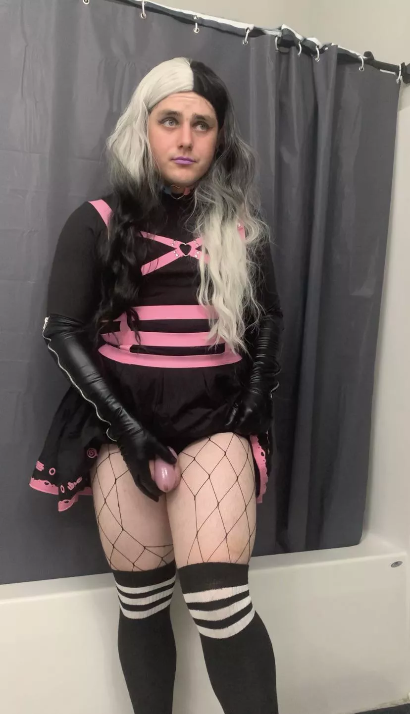 Thicc thighs, caged clits