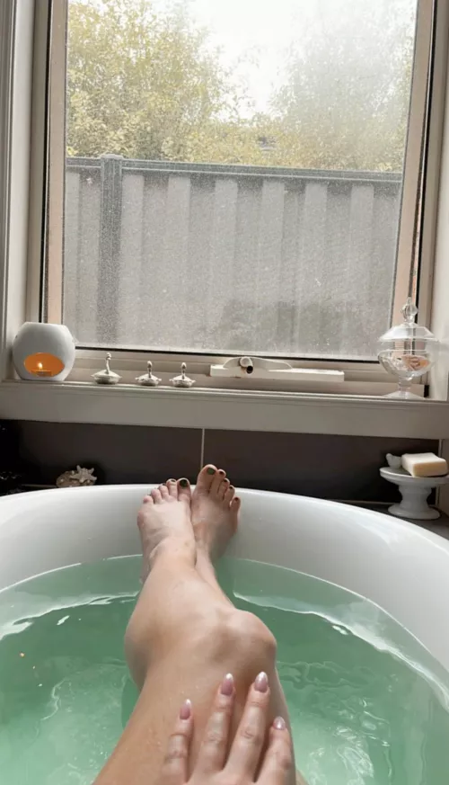 You’re ruined if you have a bath fetish AND a foot fetish 🤣🦶🏻