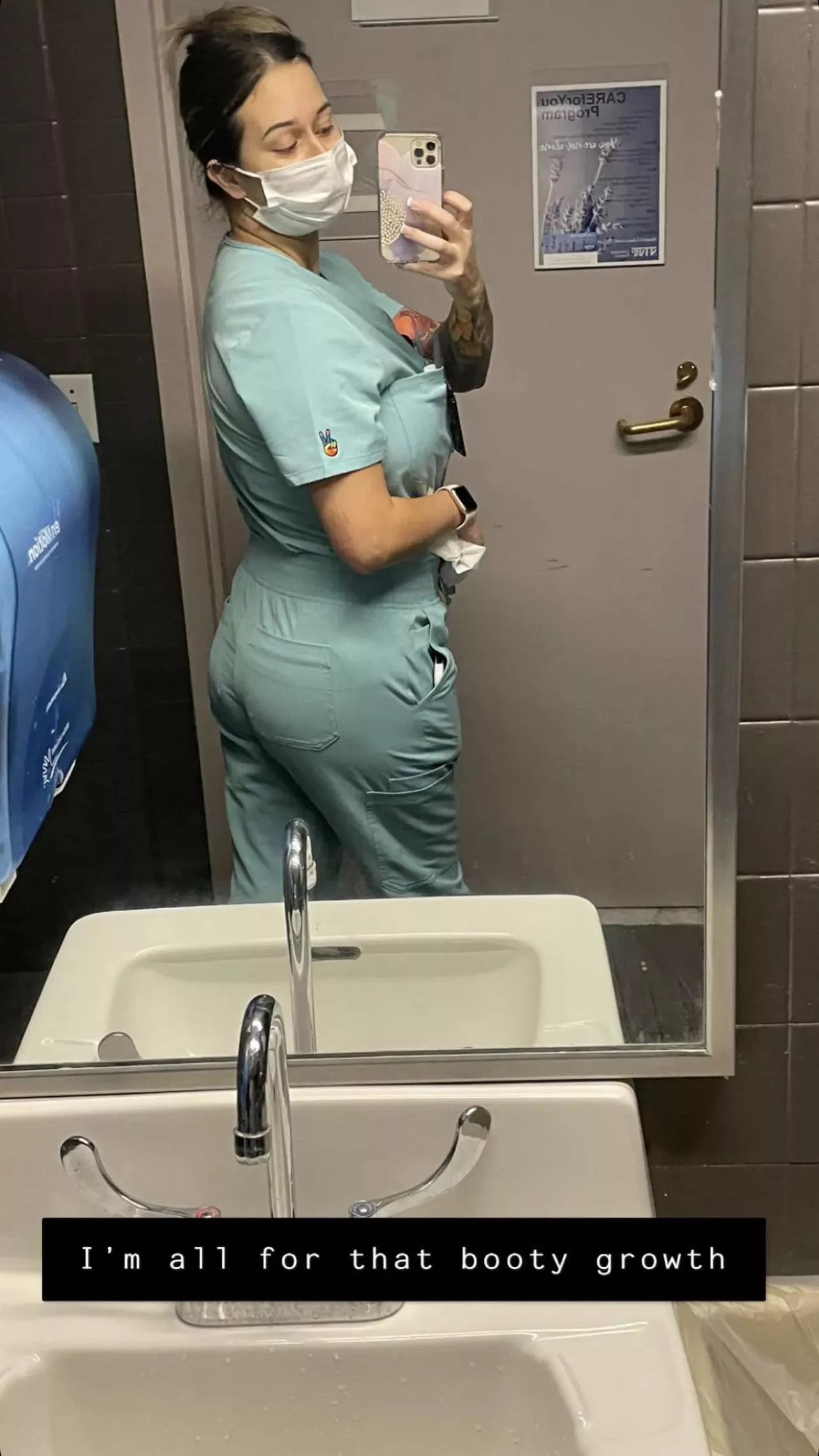 👀