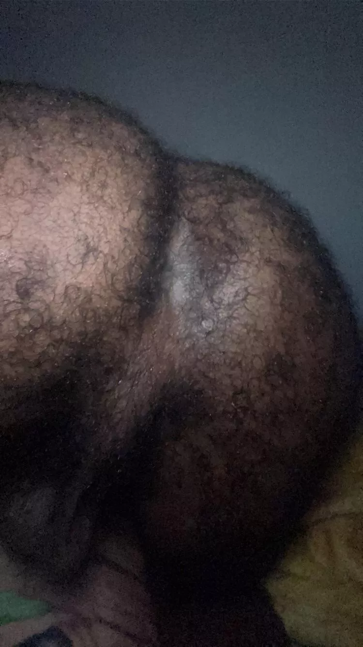 Come nut in this hairy tight ass