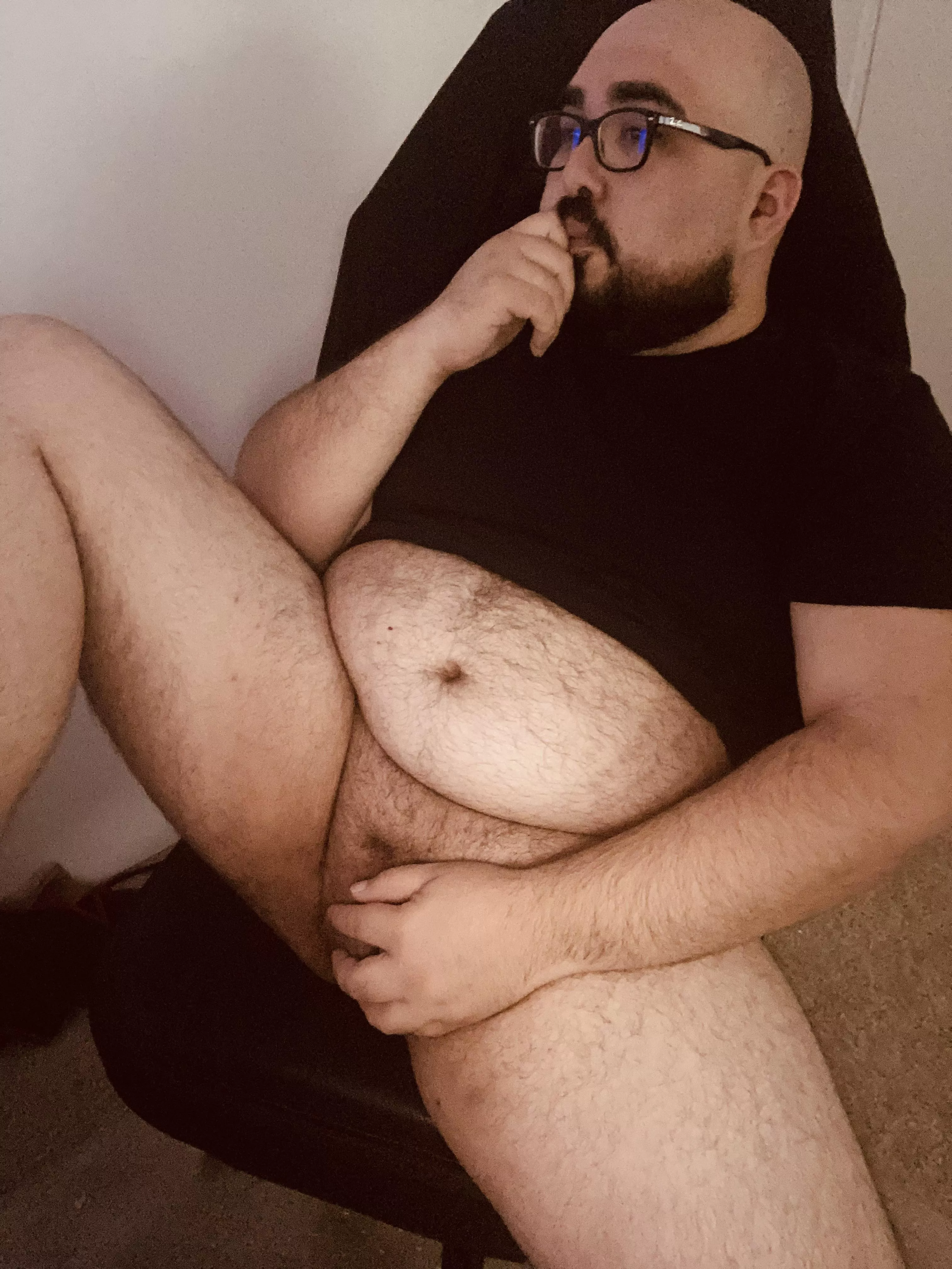 First initial post. ☺️ learning to embrace my chub more 😉
