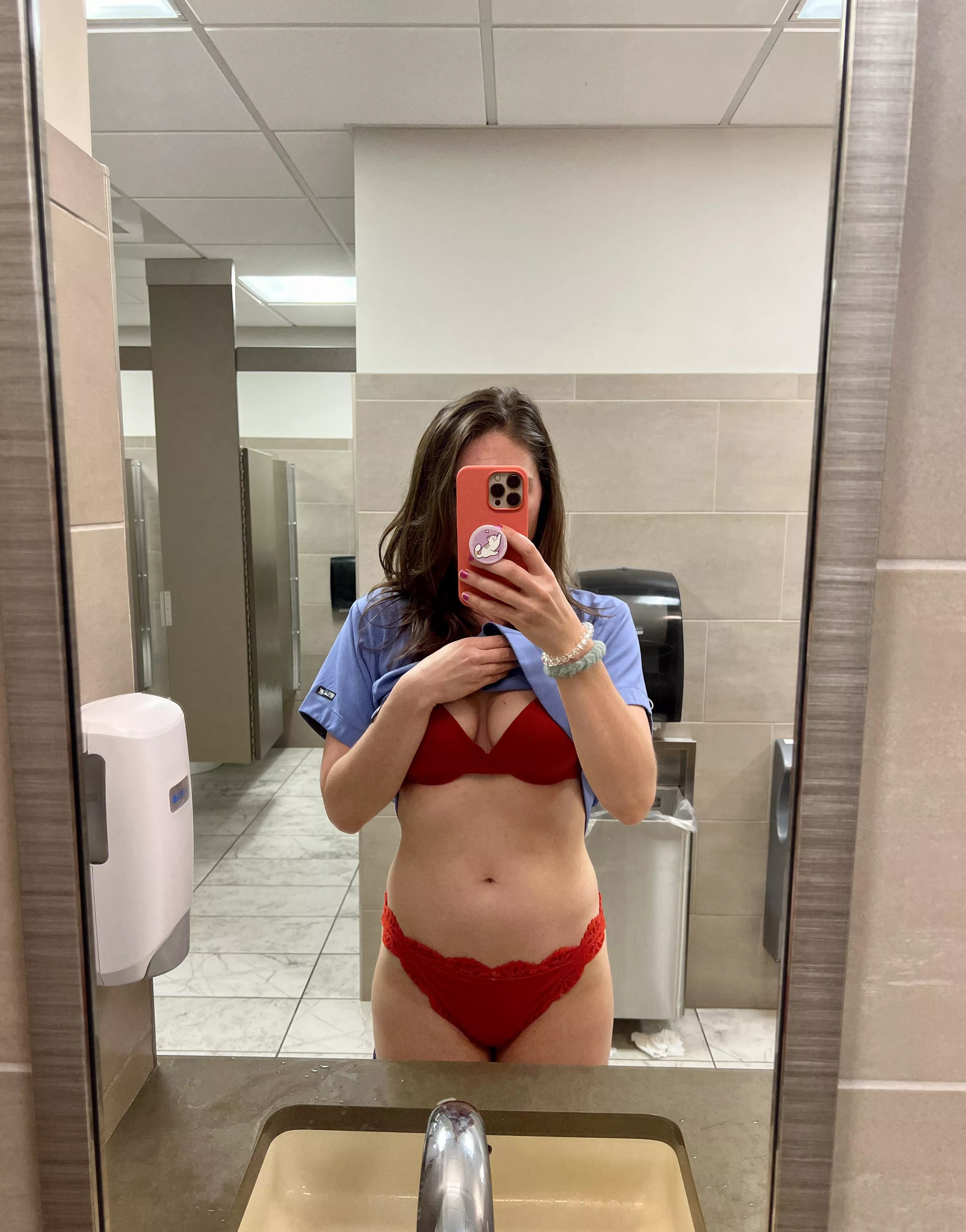 Horny at work 🥵