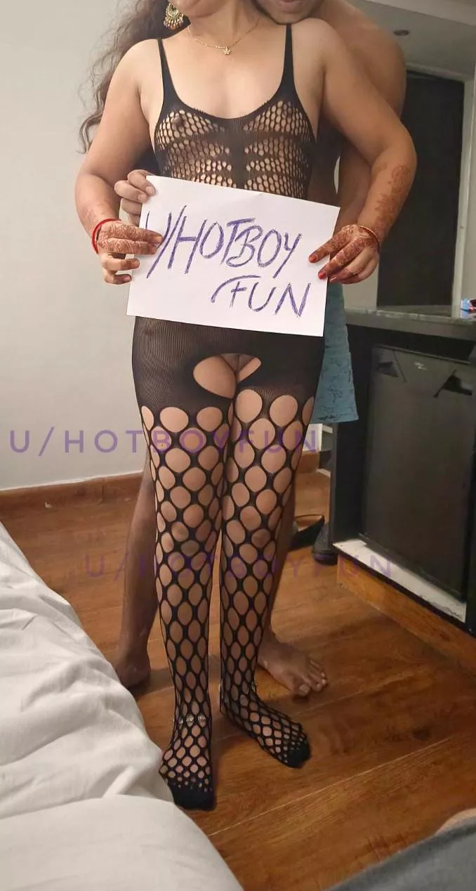 This hot mom of 2 was still lactating when I travelled to Kolkata to meet this cuck couple! We booked a hotel and her hubby was kind enough to leave her with me on my room while he took care of their baby in the other room and watched us on the video cal This hot mom of 2 was still lactating when I travelled to Kolkata to meet this cuck couple! We booked a hotel and her hubby was kind enough to leave her with me on my room while he took care of their baby in the other room and watched us on the video cal