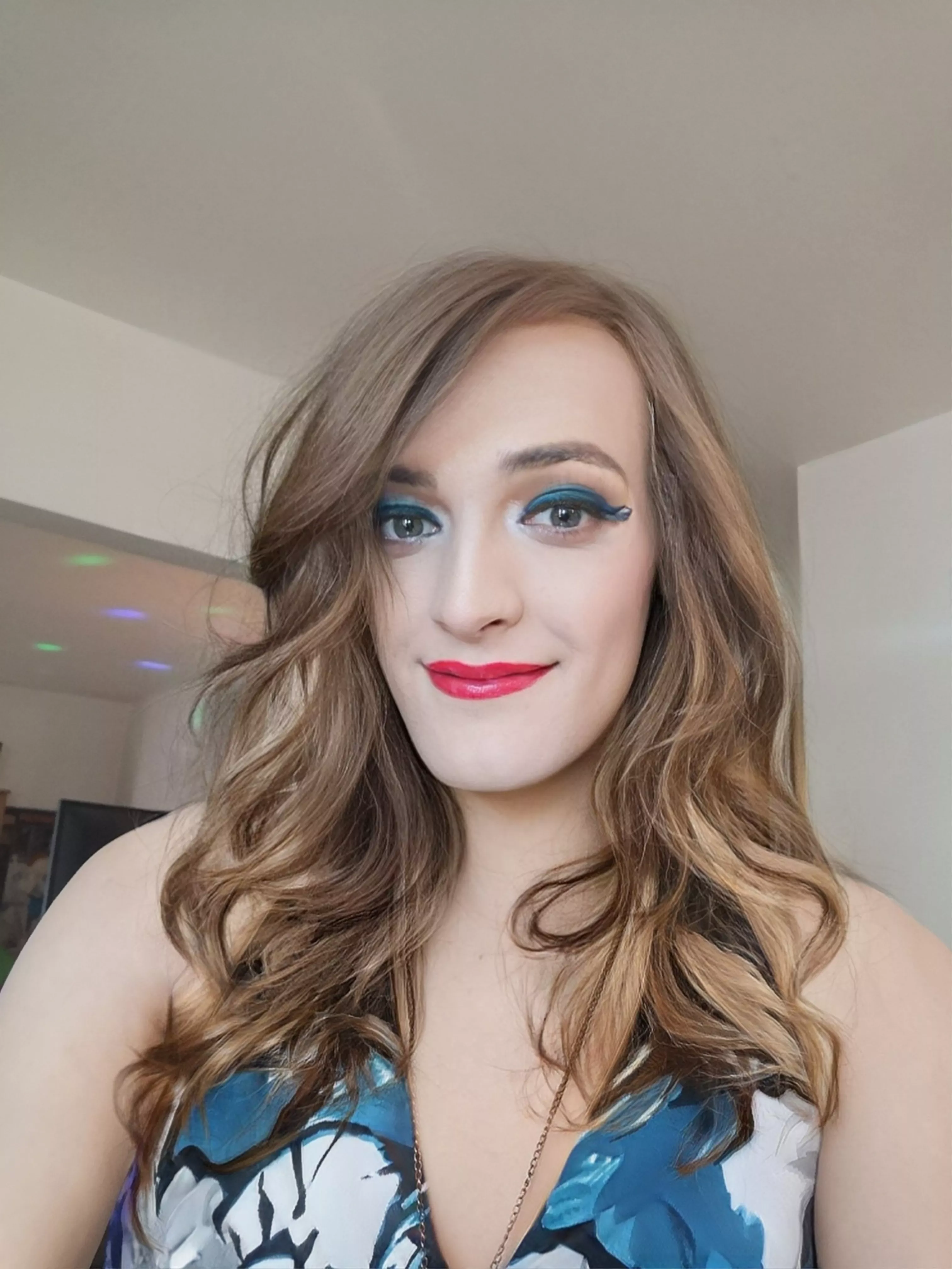 😘