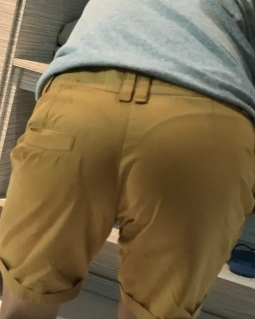 [23] is it okay for a boi like me to show this pantyline in public? what would you do or say?