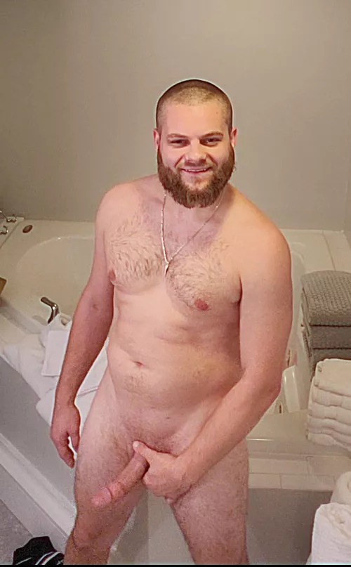 I enjoy being naked what about y’all ? How do I look ? Kinda nervous 🥶😰