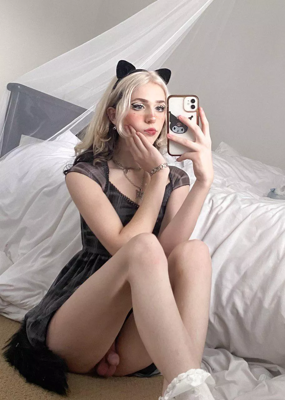 My dick is so cutee 😍