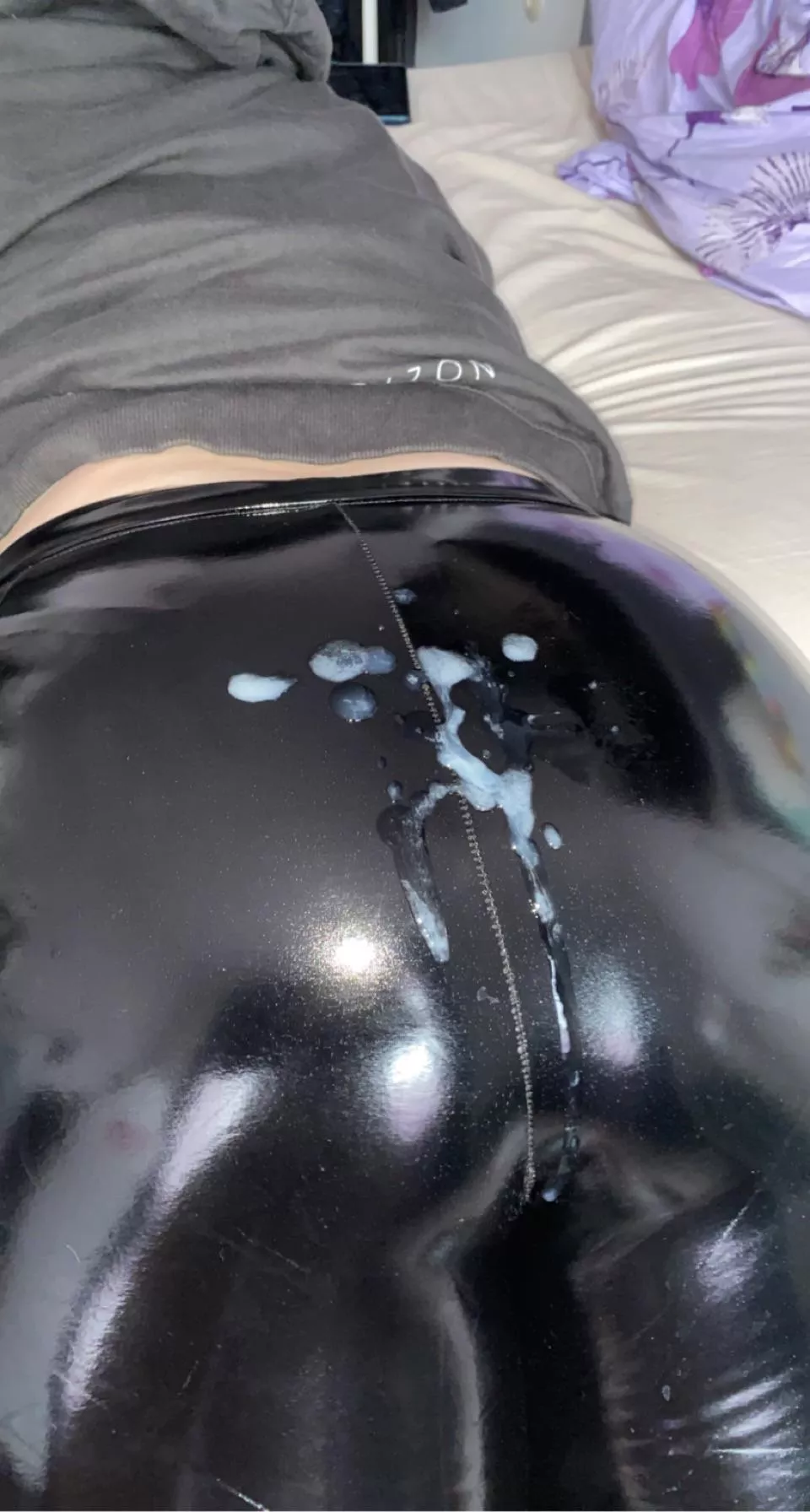She begged daddy to cum on her shiny leggings