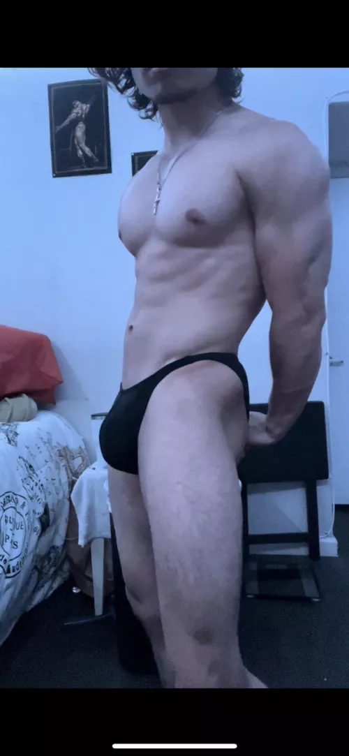 Sum1 plz buy me weed😉