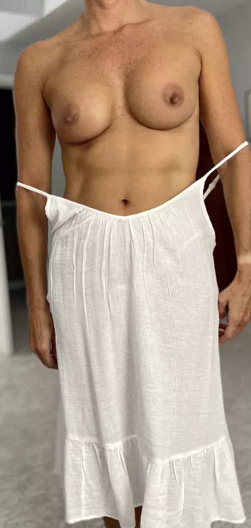 Sunday’s are best in a sundress. 51(f) and feeling sexy.