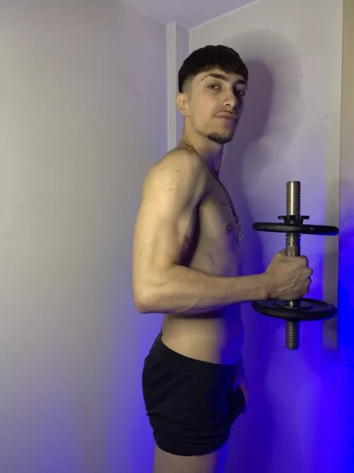 Up arrow if you would come to train with me... (22)