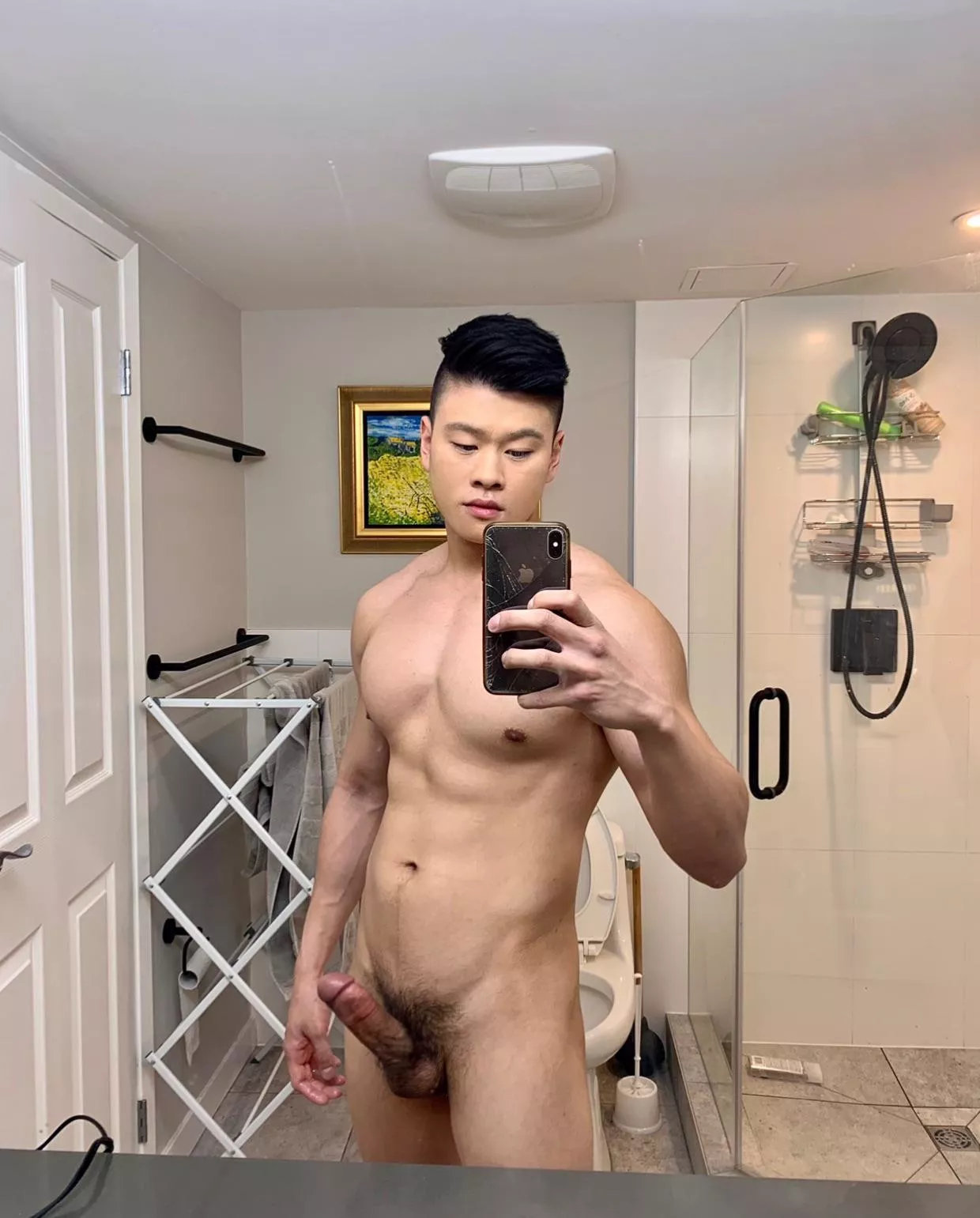 (24) Do you like my mirror selfie?