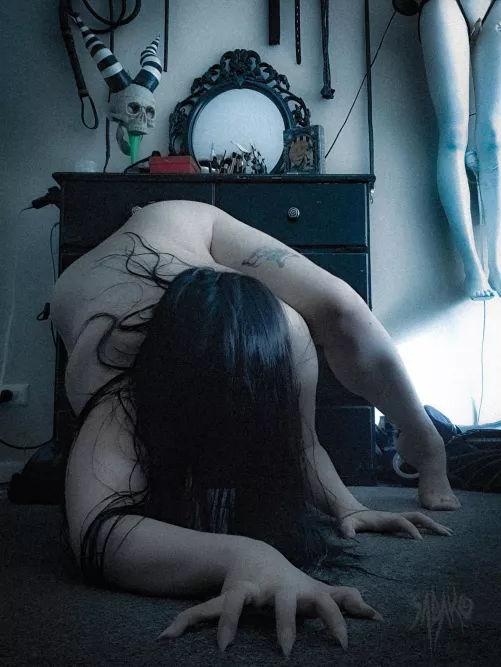 But what if Samara/Sadako crawls out of your TV and just starts riding you.. [The Ring]