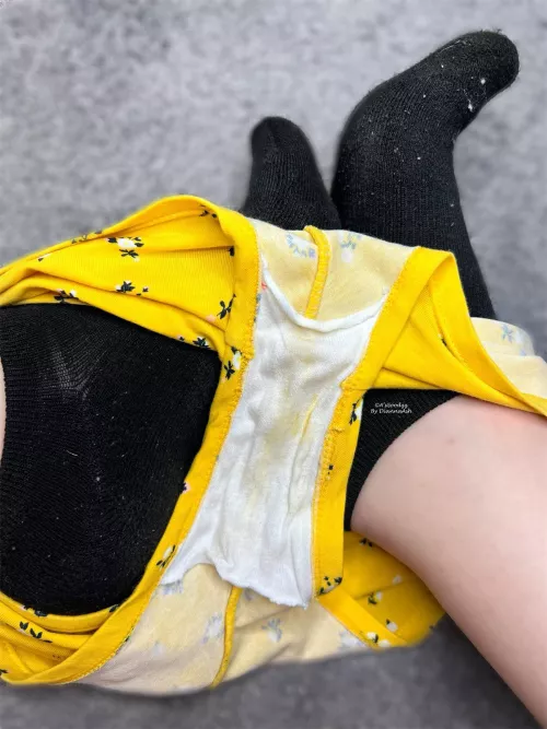 Cum and burry your face in my heavily scented panties that I’ve worn all day, sweating, renovating my bathroom