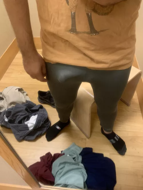 Found a nice fitting pair of pants at kohls. Maybe I should get them in grey