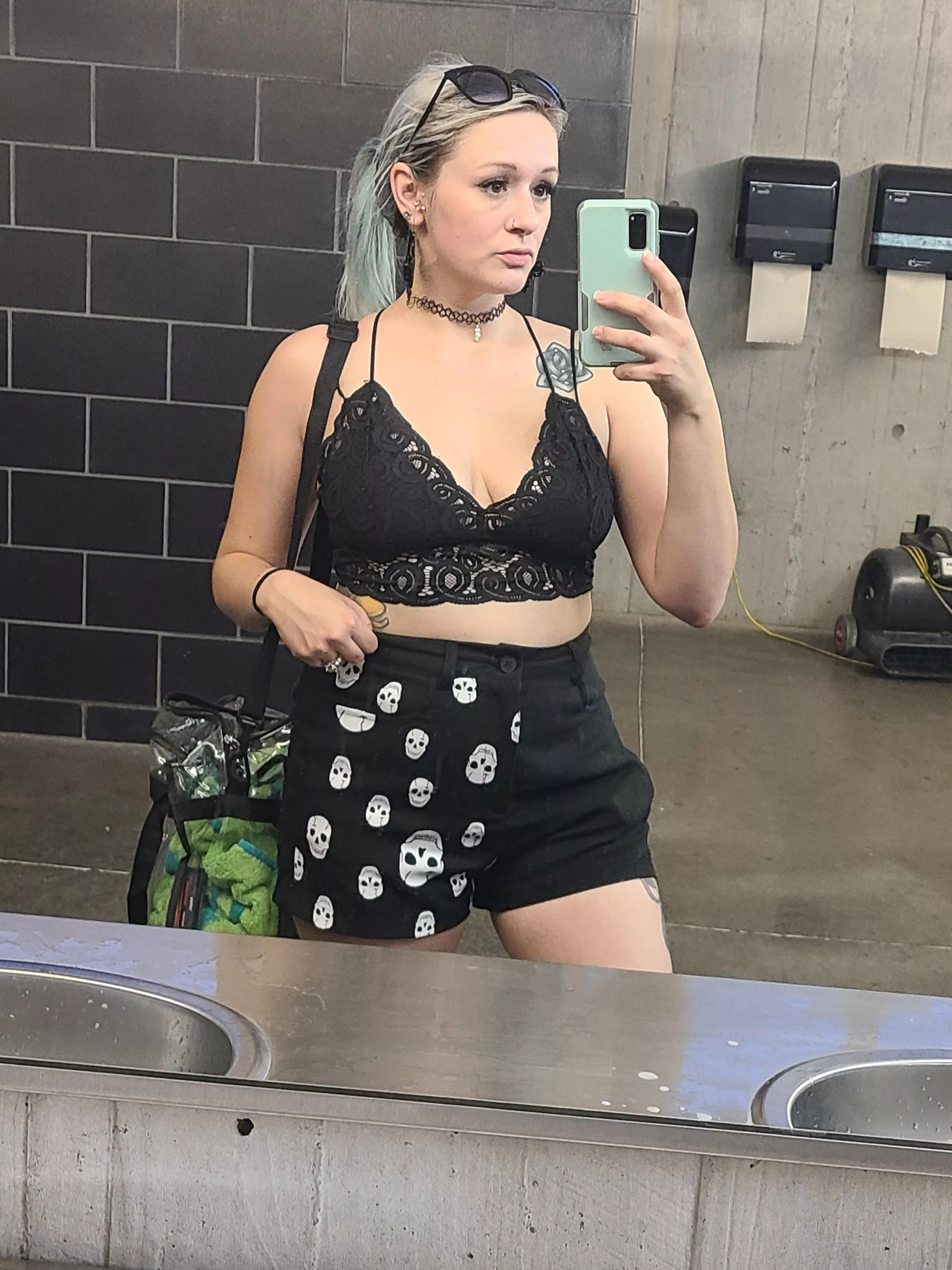In case any hot dads are at the grocery store