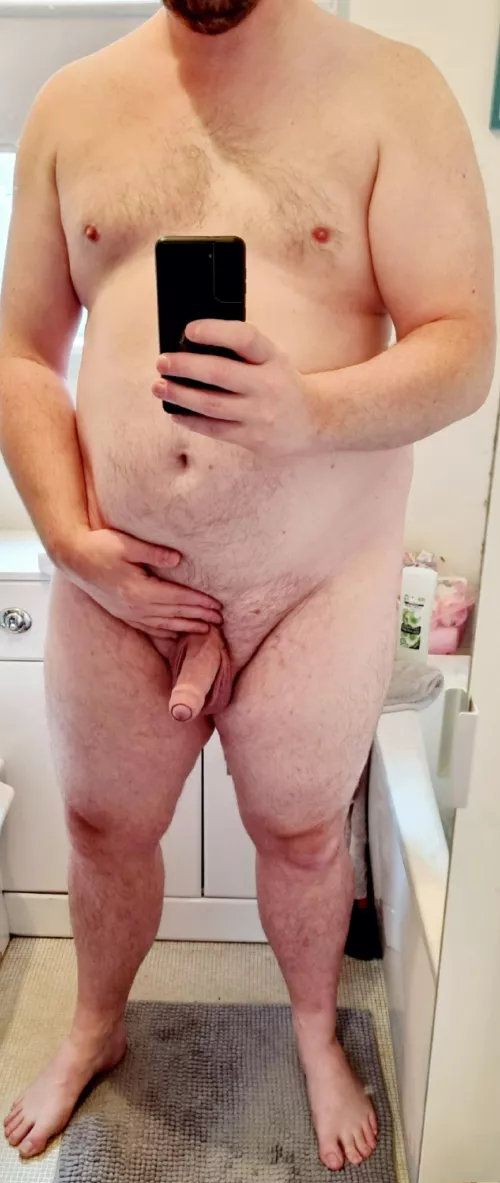 Just getting in the 🚿🤪