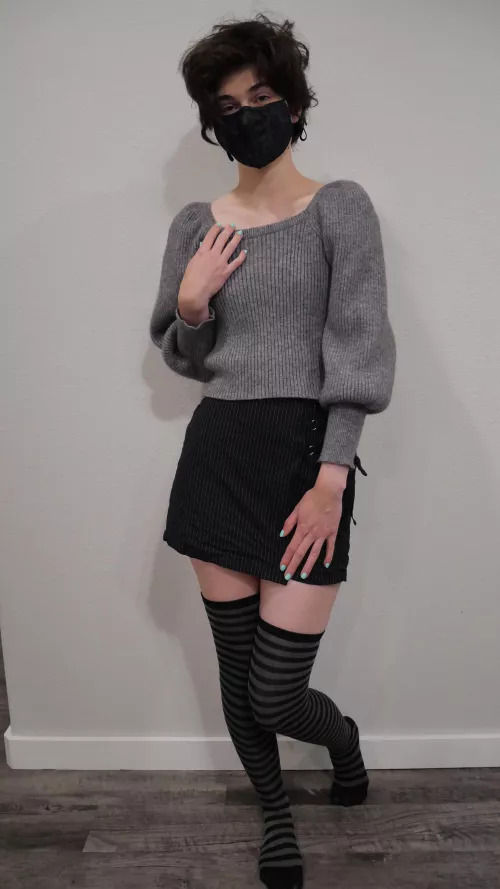 Just got some new clothes! I love this new skirt 💞💞