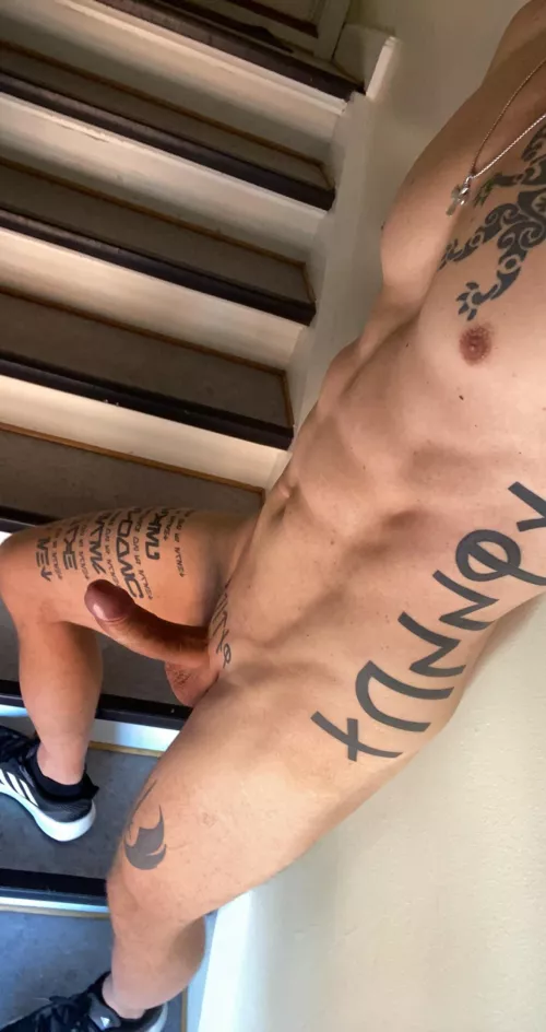 Meet me on the stairs