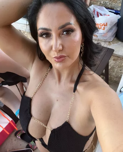 MILF Goddess