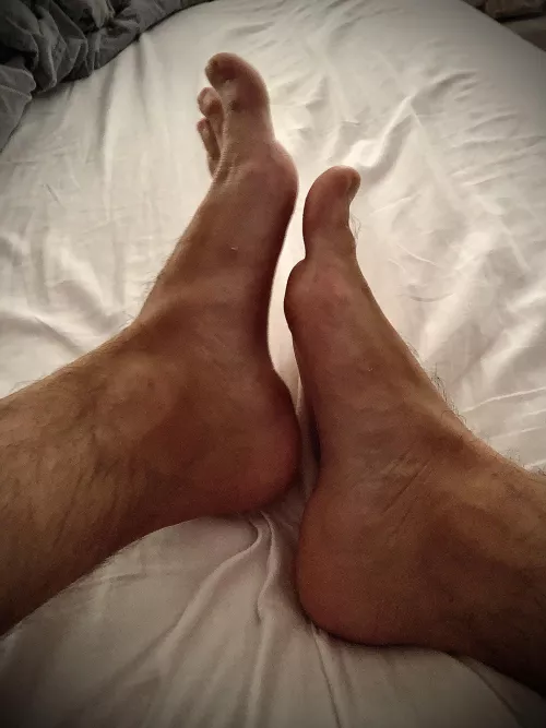 New Monday content. Let me know if you want to see more 🦶🏻