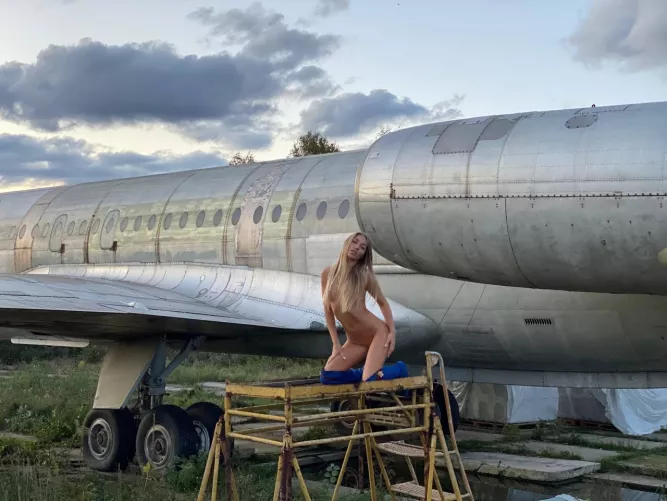 online 24/7 💋custom videos 😍toys and more (Links in comments)