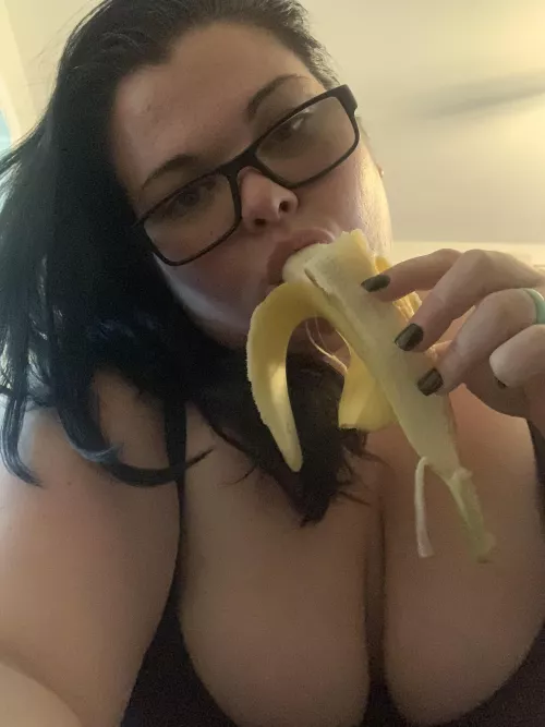 31/f BBW🍑Lonely housewife🌹dick pic rating 🍆 custom videos Daily Content added 🌹Lots more follow me on my new journey OF/FF/PD i’ll post more content everyday!!