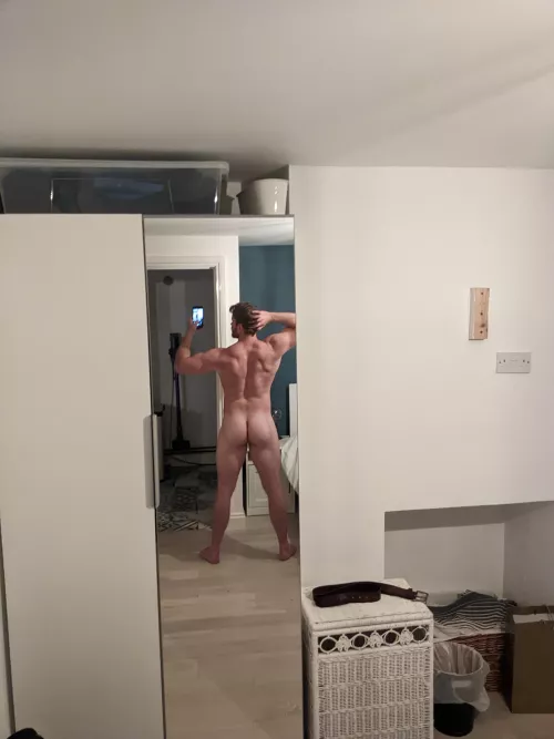 [M] Quite happy with this progress, or is it the lighting?