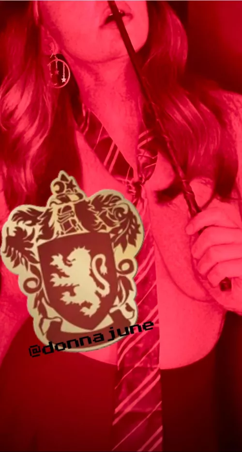 Naughty Gryffindor looking for fun! 💋😘 ❤️Halloween Sale Happening Now!❤️