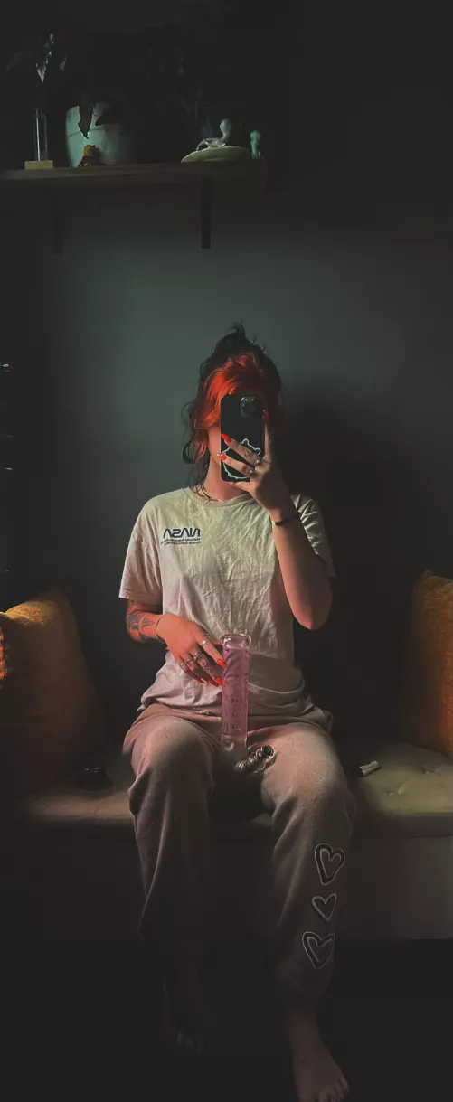 smoke sesh & you fuck me in front of the mirror?