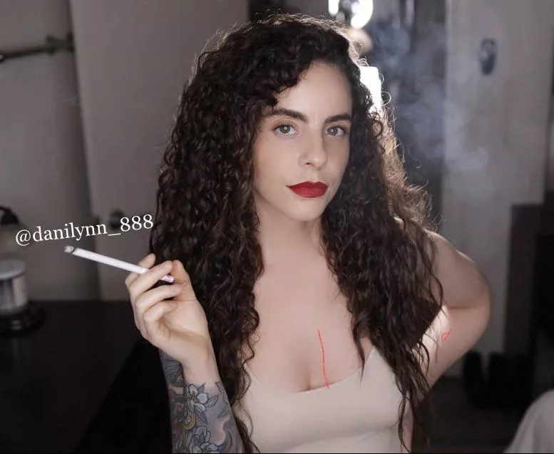 💋💨💨💨
