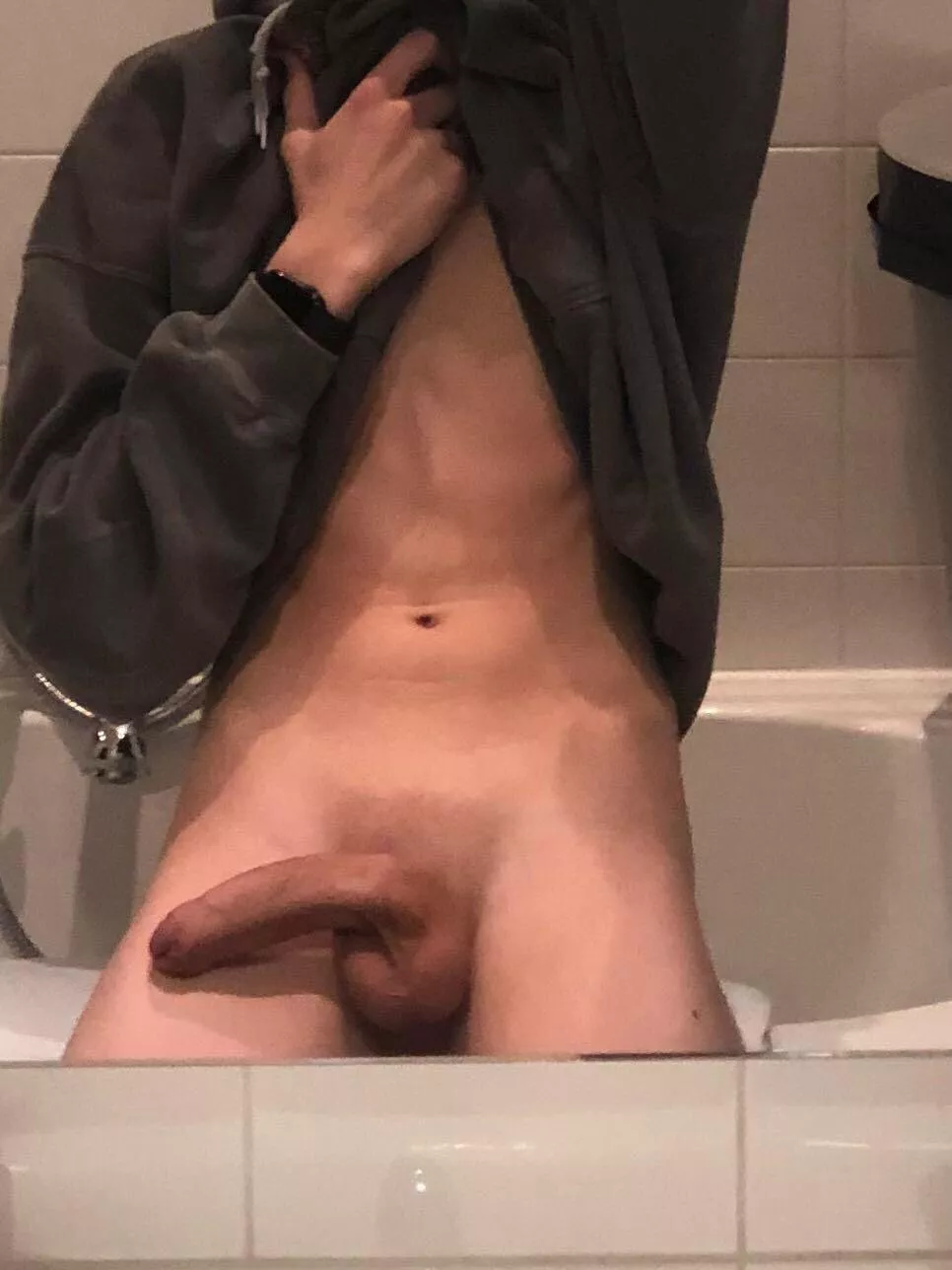 18y twink😏