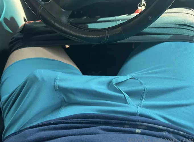 [25M] (Denver,CO) Bored at work, wishing you were here to help time go by faster 🥵