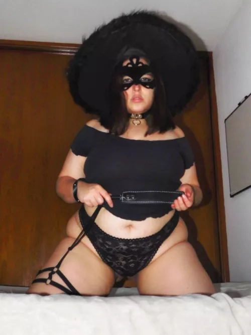 Are you ready for halloween, cause im ready to be the witch 😈