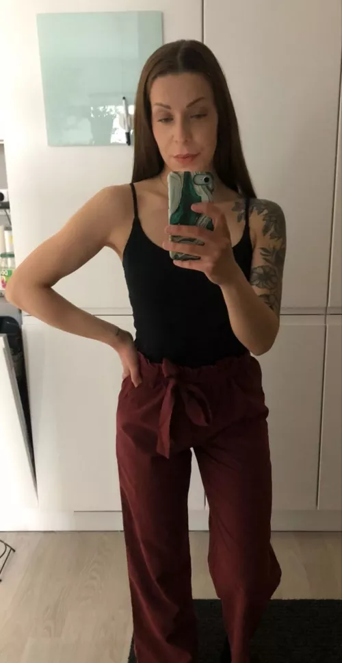 Asking cocks makes me feel so slutty but i like it 🙈 Kik Lindahyi