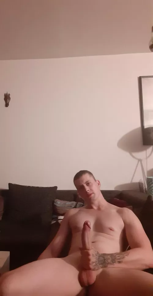 come and sit on me. I wish feel you.