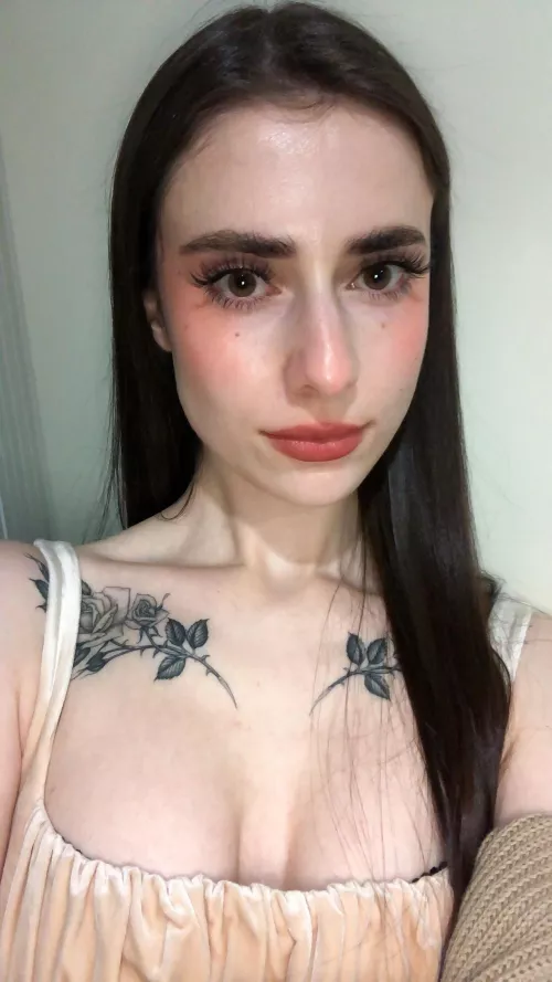 doe-eyed goofy gf here 🧌